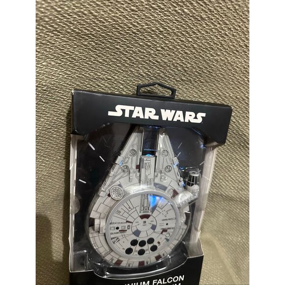 Star Wars Millennium Falcon Wireless Light Up Phone Charger Pad Apple Android - Picture 3 of 5